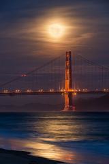 Golden Gate Bridge by Moonlight